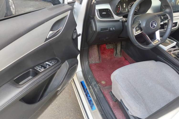 Used BYD Song MAX 2021 Upgraded Model 1.5T Automatic Luxury 6-Seater Driver Seat