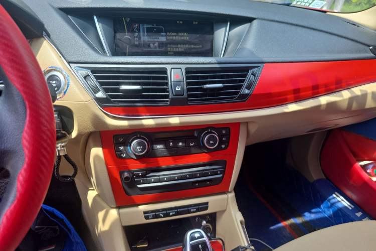 Used BMW X1 2014 sDrive18i Leading Model
