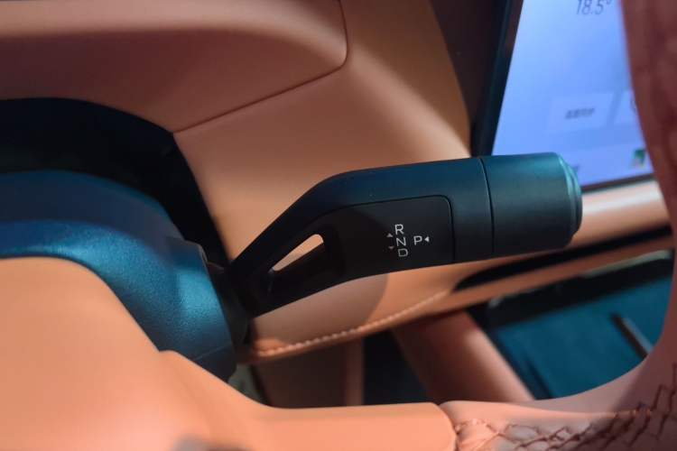 Used Lynk & Co 900 2025 1.5T Ultra
