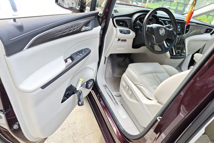 Used Buick GL8 2017 28T Avenir Avia National Emission Standard V