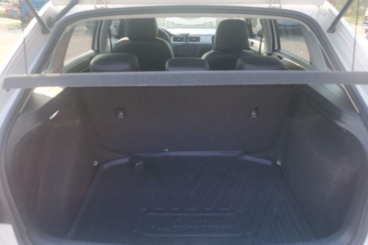 Used Volkswagen Santana 2015 Haval H6 1.6L Automatic Luxury Model