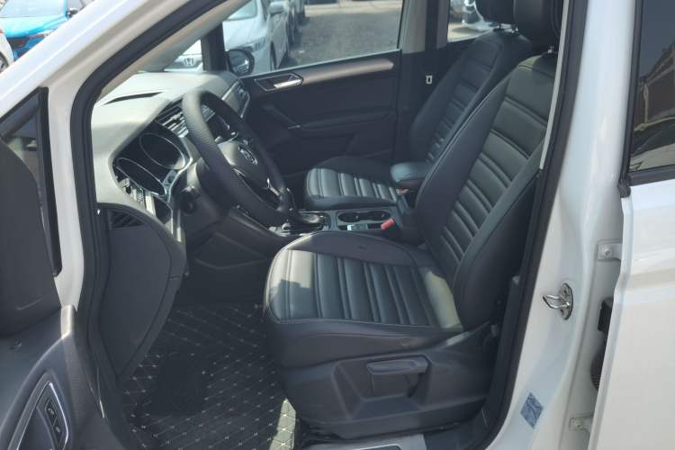 Used Volkswagen Touran 2018 Volkswagen Touran L 280TSI DSG Comfort Edition 7 Seats China V Emission Standard