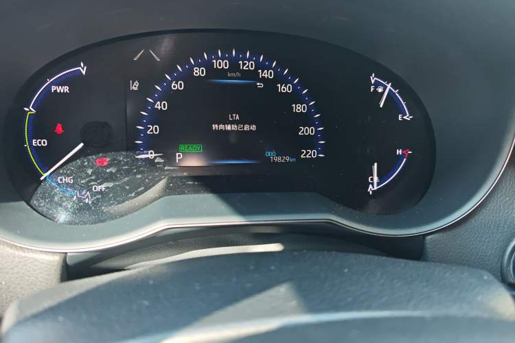 Used Toyota IZOA 2021 Dual-Motor 2.0L Yi Xing Edition Odometer Close Up
