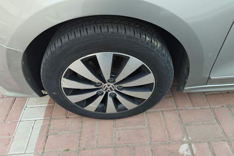 Used Volkswagen Sagitar 2017 230TSI Automatic Comfort Version