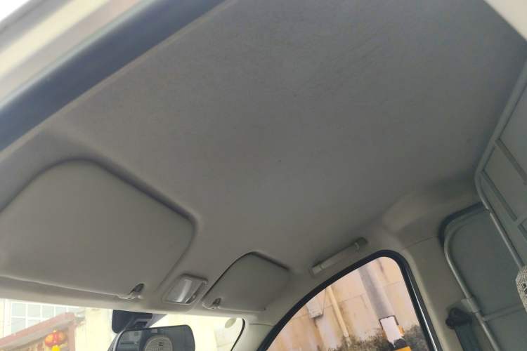 Used Wuling Rongguang V 2019 1.5L Window-Sealed Utility Model China VI LAR Headliner