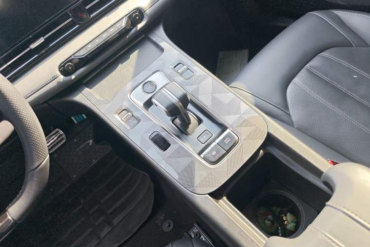 Used GAC Trumpchi EMPOW 2024 270T DCT Yingbao R-Style Edition
