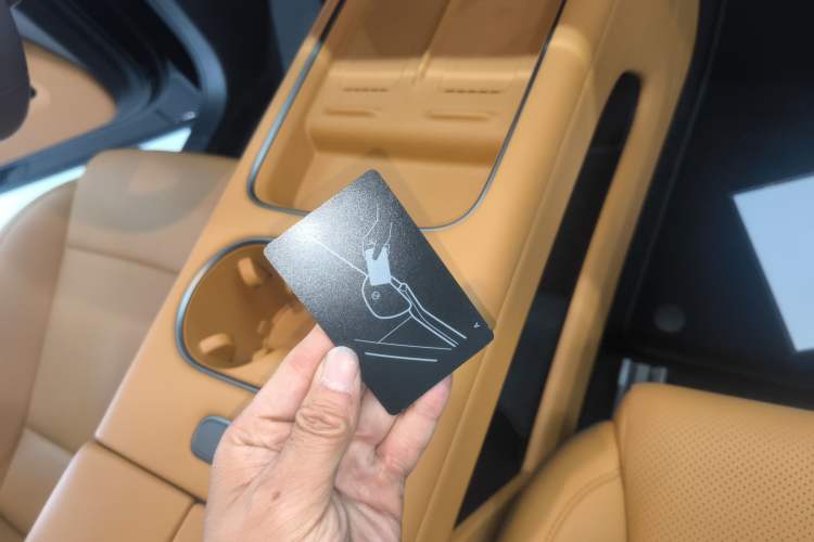 Used Li Auto i6 2025 Model Two-Wheel-Drive Standard Type
