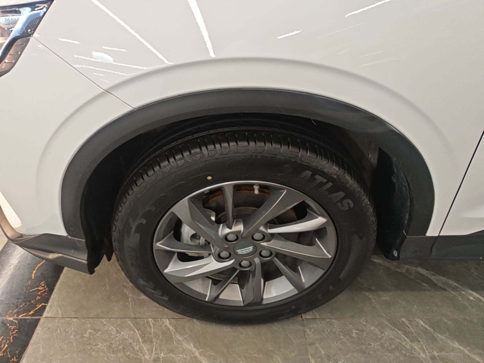 Geely Auto Coolray 2024 1.5T DCT Longteng Edition — снимка 10