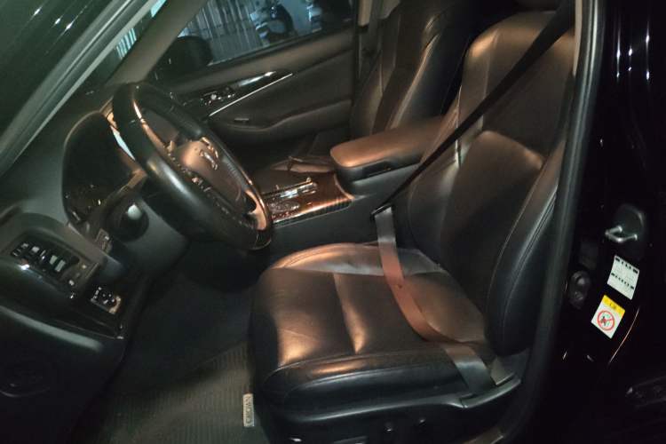 Used Toyota Crown 2015 2.0T Fashion Edition