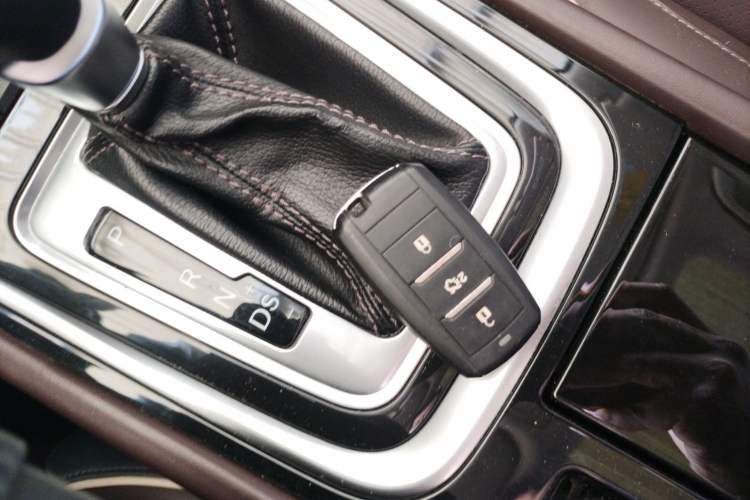 Used CHANGAN Raeton CC 2018 1.5T Automatic Zunya Model China V Standard