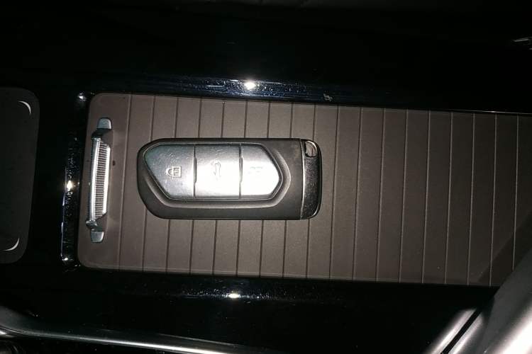 Used VOYAH FREE 2021 Four-Wheel Drive All-Electric First Edition Commemorative Edition Exclusive Luxury Package Vehicle Key