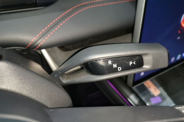 Used Xiaomi Auto SU7 2024 Four-Wheel Drive Ultra-Long Range Advanced Intelligent Driving Max Edition
