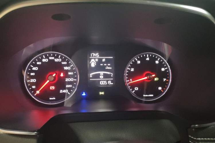 Used Roewe RX5 2018 20T Two-Wheel Drive Manual Flagship Edition