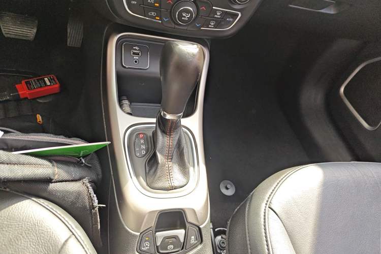 Used Jeep Compass 2017 200T Automatic Family Edition