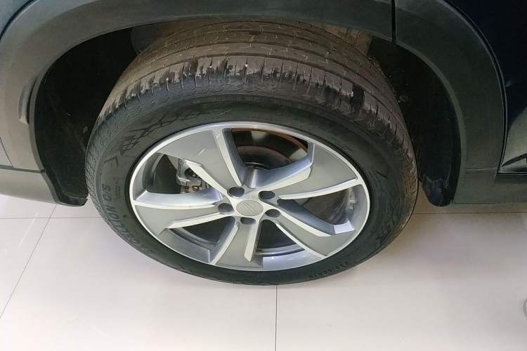 Used Geely Auto Haoyue L 2024 2.0T DCT Prestige Version Right Rear Wheel Hub