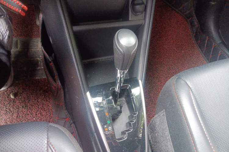 Used Toyota YARiS L Zhi Xuan 2020 X-Trail X 1.5L CVT Luxury Edition
