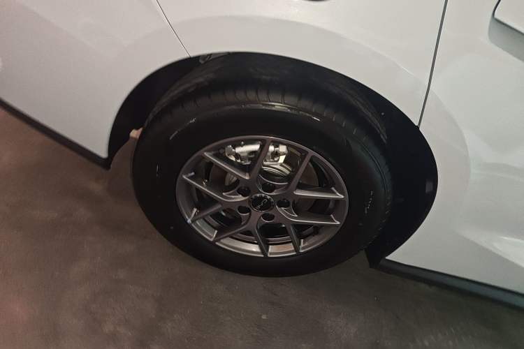 Used BYD Seal 06 New Energy 2026 DM-i Ultra-Enjoyment 128KM Luxury Edition Exterior 5