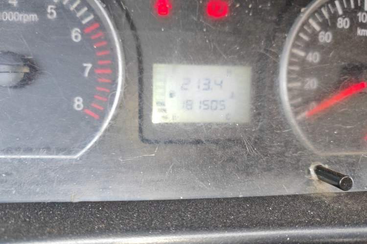 Used FORTHING Lingzhi 2017 V3 1.5L 5-Seater Special Offer Model
