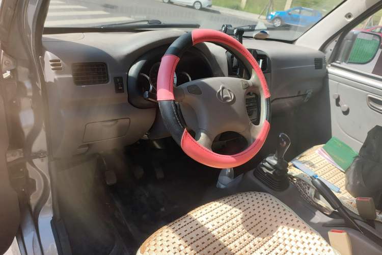 Used CHANGAN KUAYUE V3 2017 1.2L Box-Type Truck DK12-10 Center Console