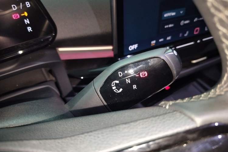 Used Volkswagen ID.UNYX 2024 Ultra Long-Range Version Gear Lever