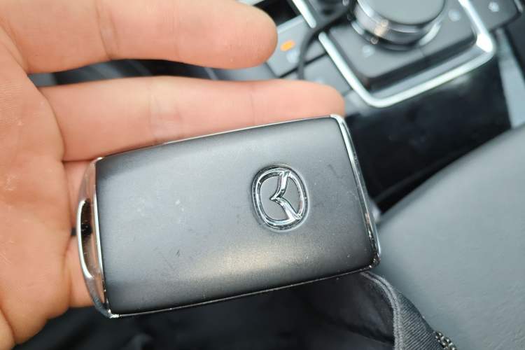 Used Mazda 3 Axela 2023 2.0L Automatic ZhiZhen Edition Vehicle Key