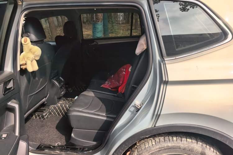 Used Volkswagen Tiguan L 2019 330TSI Automatic Two-Wheel Drive Smart Luxury Version China V Emission Standard