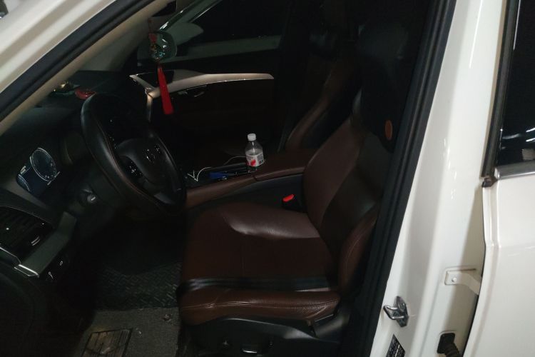 Used Porsche Macan 2018 Macan 2.0T Left Front Seat