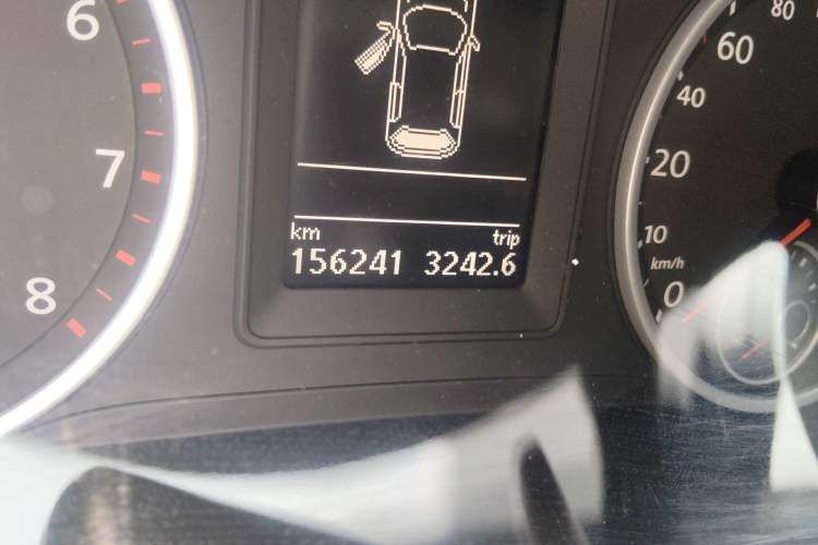 Used Volkswagen Tiguan 2017 300TSI Automatic Two-Wheel Drive Silk Road Luxury Edition Odometer Close Up