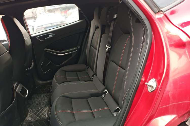 Used Land Xiaoyao 2018 1.5GTDI CVT Panoramic Silver Edition Left Rear Seat