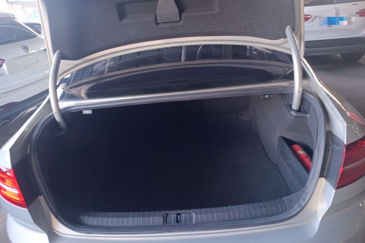 Used Volkswagen Magotan 2019 330TSI DSG Leading Model China VI Standard
