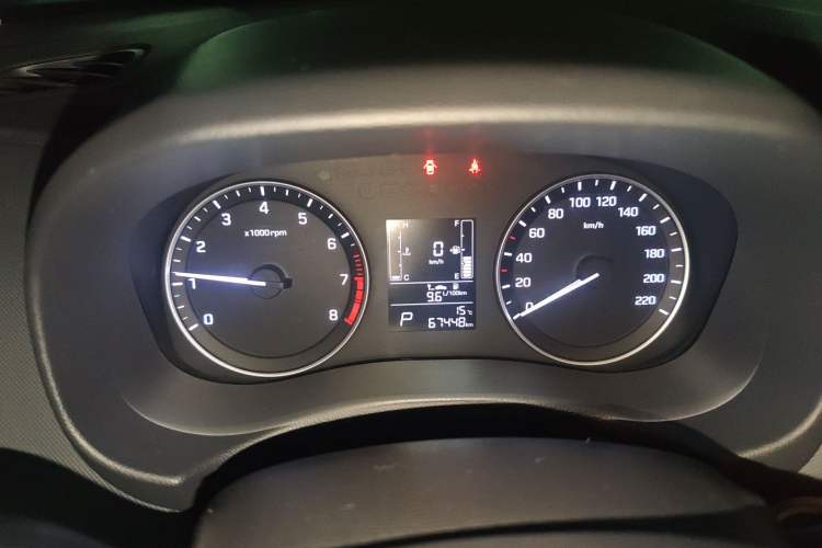 Used Hyundai ix25 2015 1.6L Automatic Two-Wheel Drive Smart GLS Trim
