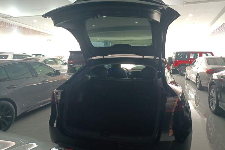 Used Tesla Model Y 2021 Standard Range Rear-Wheel Drive Version