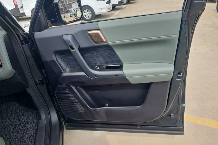 Used iCAR 03 2024 472km Four-Wheel Drive Long-Range Version