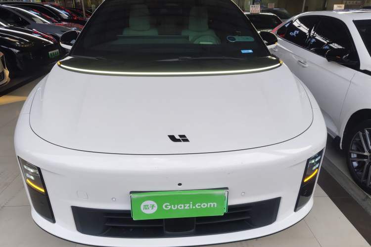 Used Li Auto Li Auto i6 2025 Model Two-Wheel-Drive Standard Type