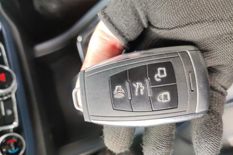 Used BAIC Off-Road BJ40 2019 Updated Version 2.0T Automatic All-Wheel Drive Urban Hunter Edition Premium China V Emission Standard