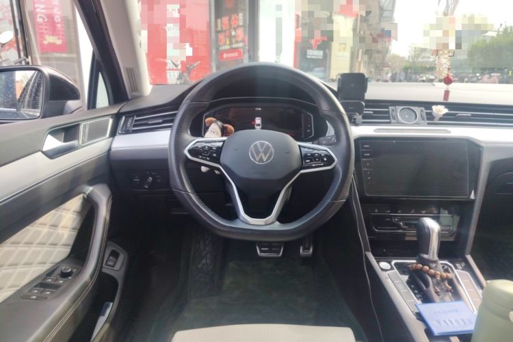 Used Volkswagen Magotan 2023 2 Million Units Commemorative Edition 330TSI DSG Luxury Version Steering Wheel