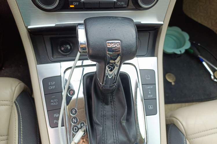 Used Volkswagen CC 2009 3.6 FSI Top-Trim Version
