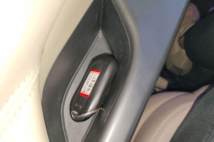 Used Buick GL8 2023 ES Lu Zun Flagship Model Vehicle Key