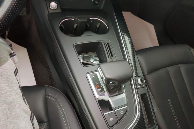 Used Audi A4L 2020 40 TFSI Luxury Prestige Edition Gear Lever