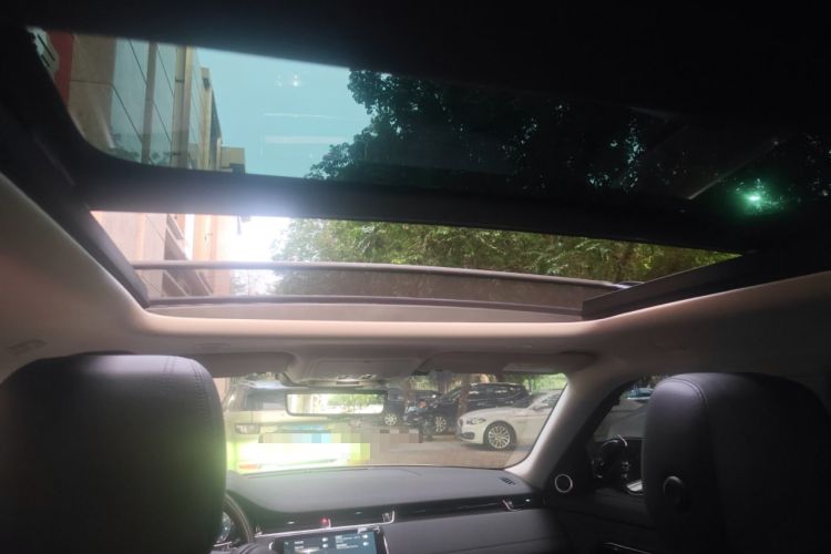 Used Land Rover Range Evoque 2023 Aurora L 249 PS Luxury Edition
