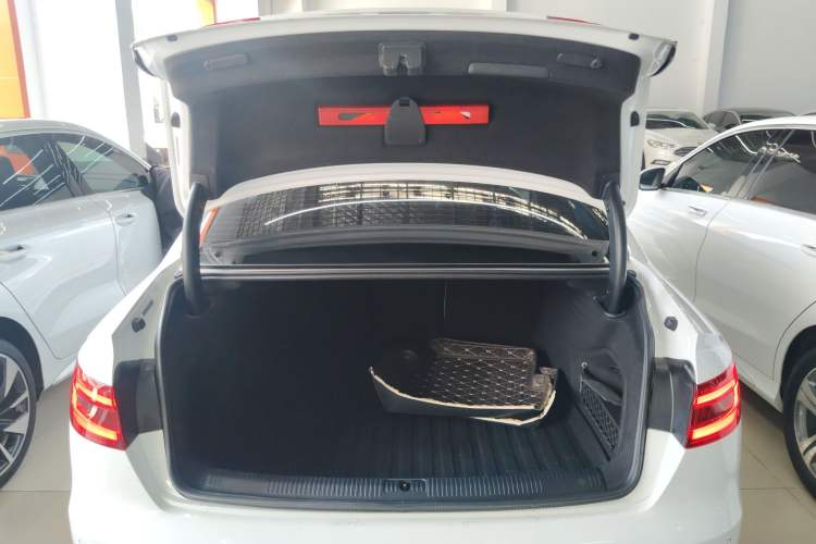 Used Audi A4L 2018 30th Anniversary Edition 40 TFSI Trendy Model
