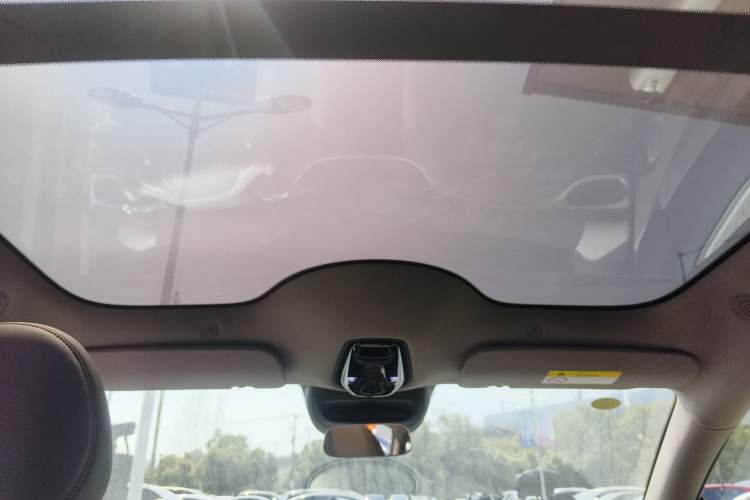 Used IM L6 2025 Ultra Model
