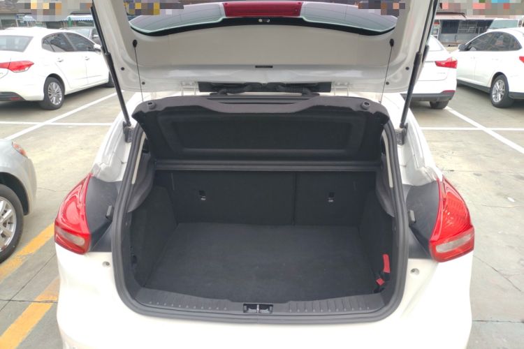 Used Ford Focus 2017 Hatchback 1.6L Automatic Fashion Edition Smart Drive Version