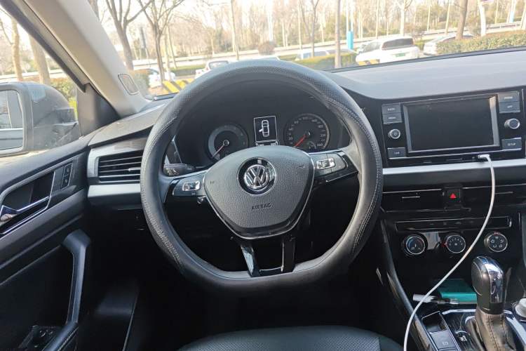 Used Volkswagen Lavida 2018 1.5L Automatic Comfort Edition China V Standard Steering Wheel