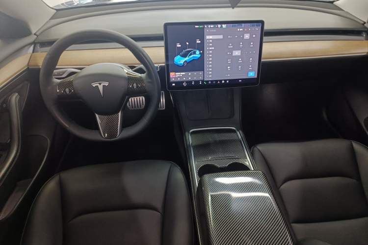 Used Tesla Model 3 2021 Performance High-Performance All-Wheel-Drive Version Center Console