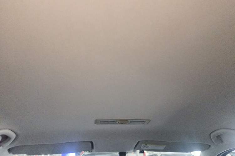 Used Volkswagen Lavida 2013 Revised Classic 1.6L Automatic Fashion Edition