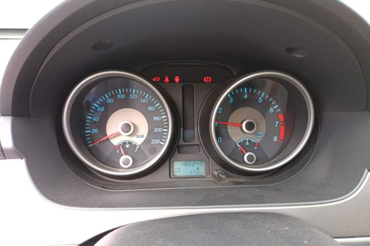 Used Buick Excelle 2013 1.5L Automatic Classic Model
