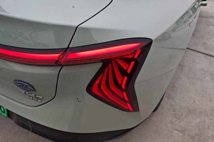 Used Hongqi EH7 2024 600 Pro
