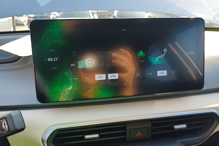 Used Geometry A 2022 Pro 600KM Red Apple Plus
