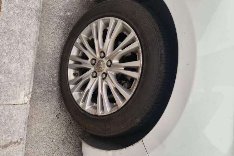 Used Buick GT 2016 15N Automatic Elite Edition Exterior 7